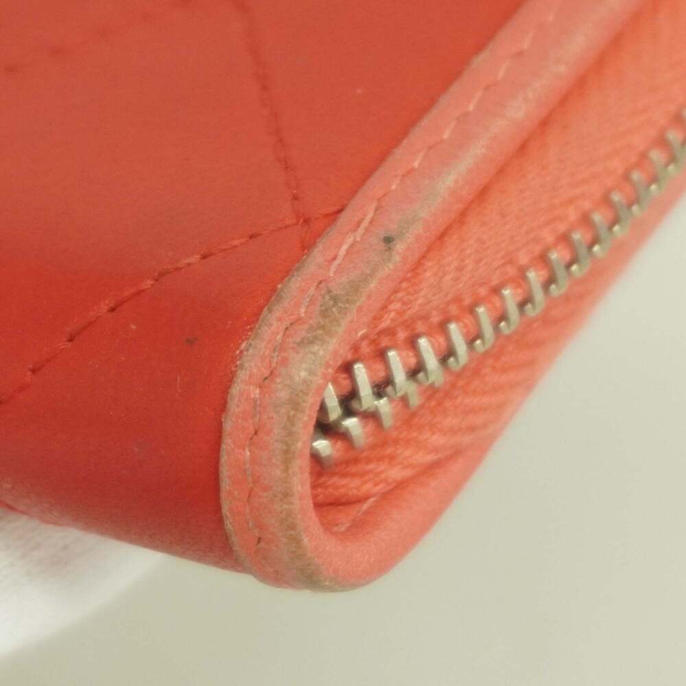 CHANEL Red Lambskin Leather Wallet - Picture 6 of 10